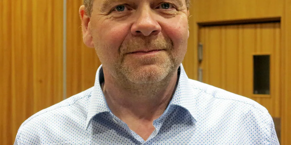 MÅ HA GODE GRUNNER: Leder Roger Hansen i Fiskarlaget Nord, mener Nærings- og fiskeridepartementet må ha en veldig god grunn hvis de nå støtter Olje- og energidepartementets forslag til å åpne et område utenfor Sørøya i Finnmark til havvindmølleutbygging.