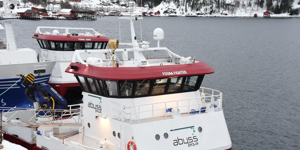«FOSNA FIGHTER» og «FOSNA AQUA» er Moen Marins første leveranser av katamaranen NabCat 1499 i år. (Pressefoto)