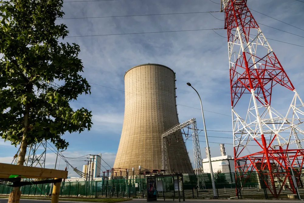 Spørsmålet om energisikkerhet har fått den amerikanske regjeringen til å komme med en pakke verdt flere hundre milliarder rettet mot klima- og miljøtiltak. Den konservative demokraten og senatoren Joe Manchin, som hindret den gigantiske Build Back Better-planen, er overraskende nok tilhenger.