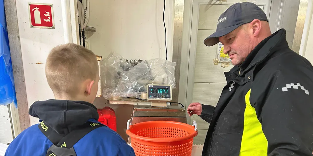 At flere unge vil bli fiskere, skyldes nok også gode arbeidsplasser og konkurransedyktig lønn.