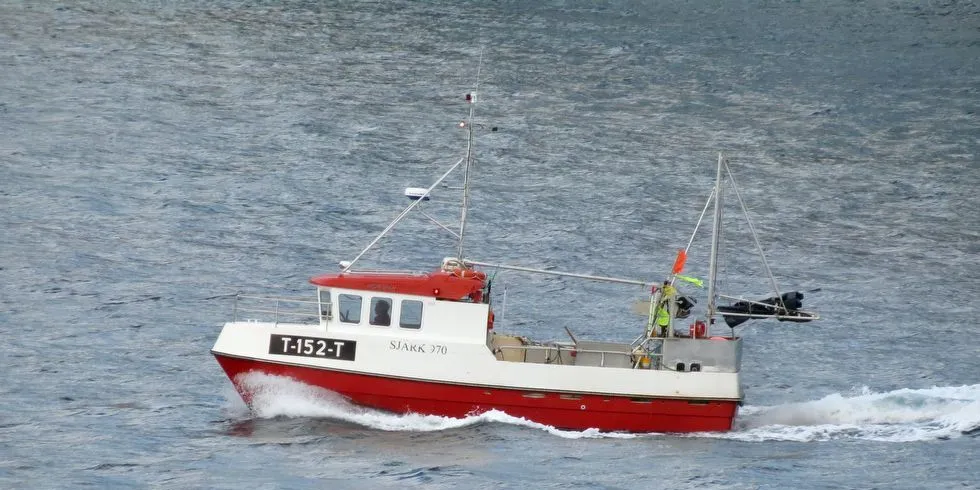Sjarken "Vågar" fra Tromsø forografert i Tjeldsundet i februar 2014. På tur yil Tranøy. Foto: JON EIRIK OLSEN.