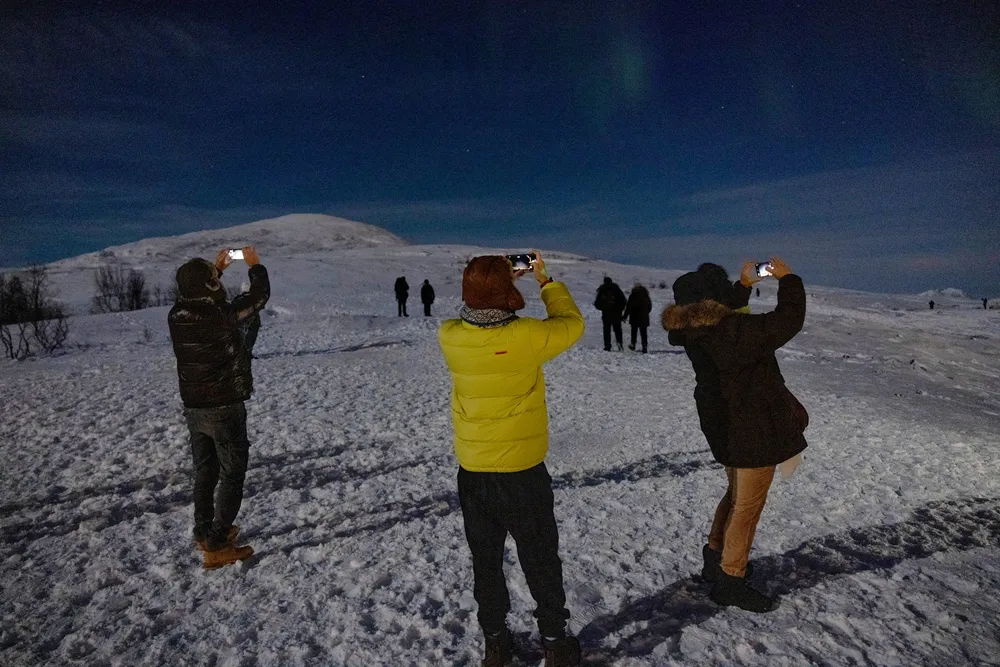 Både Virke og NHO Reiseliv reagerer sterkt på budsjettforliket der støtten til profilering av norsk reiseliv er nær halvert.