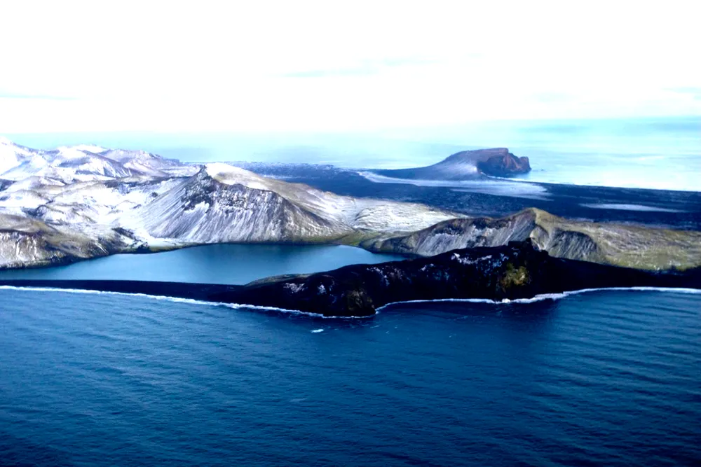 Geological surveys: Jan Mayen Island