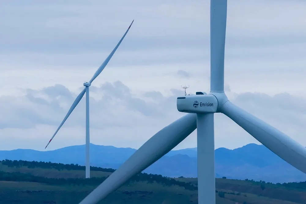 Two-blade turbines are cheaper to produce as they require fewer materials.