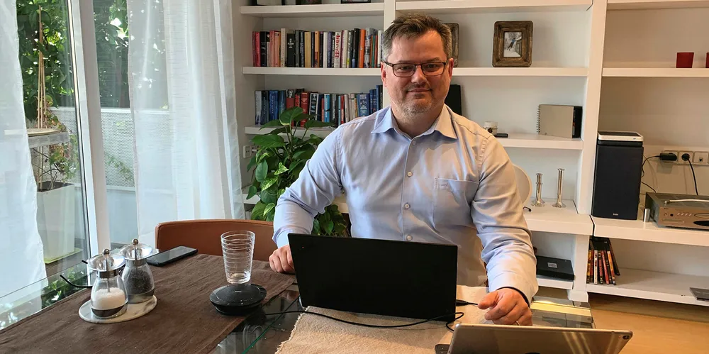 Korona-frisk, men i karantene: Bjørn-Erik Stabell er Norges sjømatråds fiskeriutsending i Spania – nå med hjemmekontor i Madrid.