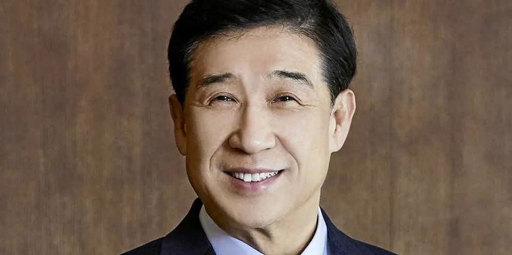 HMM is run by CEO Jae-hoon Bae.