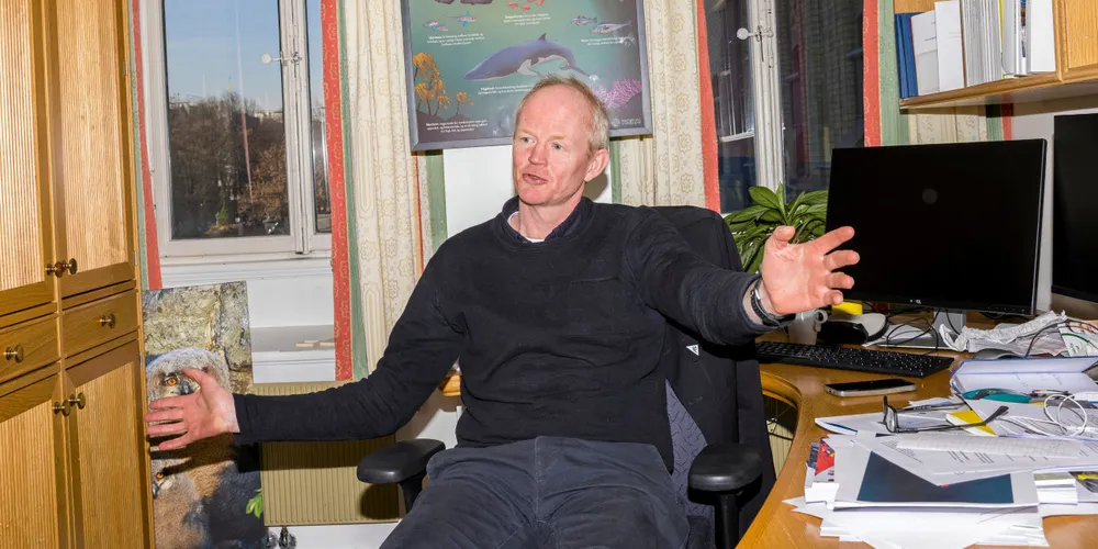 Lars Haltbrekken en vandrende dårlig samvittighet, et slags gnagsår i samfunnsdebatten, alltid tilstede på vegne av Moder Jord.