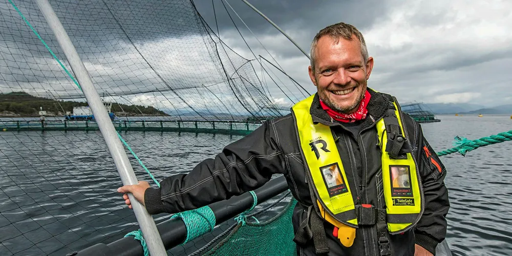 Simon Nesse Økland er stolt over det Bremnes Seashore har fått til. Særlig er det Salma-produktet som står bømlingens hjerte nær.