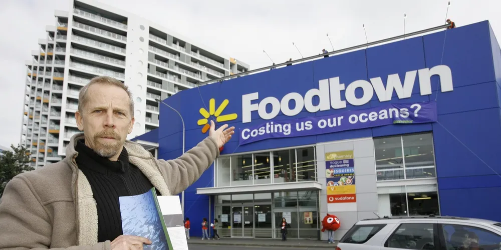 Greenpeace blasts retailer for selling orange roughy
