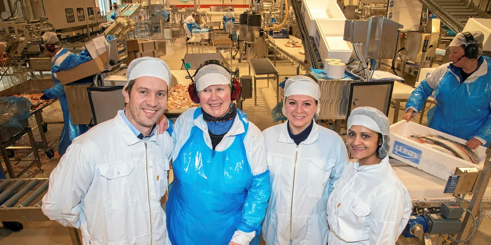 Emilsen Fisk is transferring employees and salmon to SinkabergHansen.