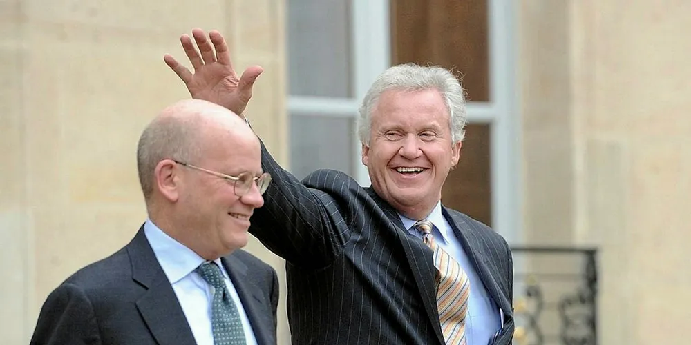 General Electric's incoming and outgoing CEOs, John Flannery (left) and Jeff Immelt (right), in France in 2014 in the run-up to GE's Alstom acquisition. (Credit: STEPHANE DE SAKUTIN/AFP/Getty Images)