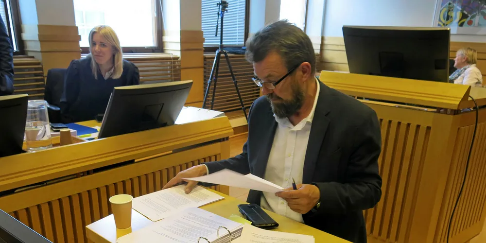 Frode Reppe slipper å betale advokatregningen selv.