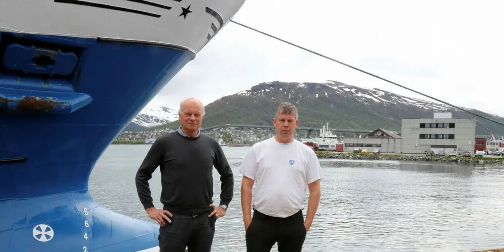 Administrerende direktør Jan Magne Flaat (t.v.) og salgsleder Vidar Nikolaisen ved Fiskernes Agnforsyning.Foto: Jørn Mikael Hagen