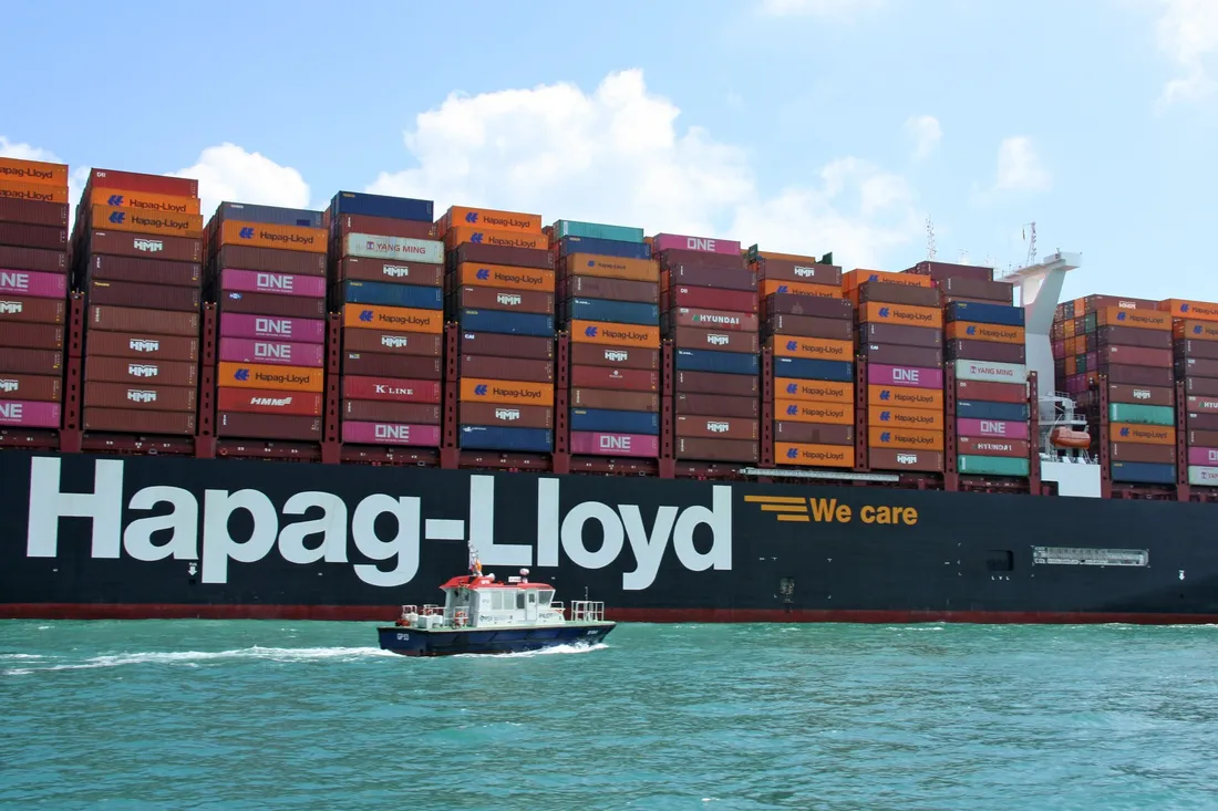 Container spot rates jump by one-fifth on transpacific volume surge
