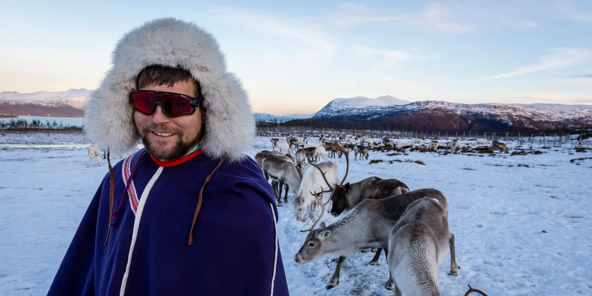 Gikk fra reindrift til samecamp-suksess: – Jeg skulle berge reinen