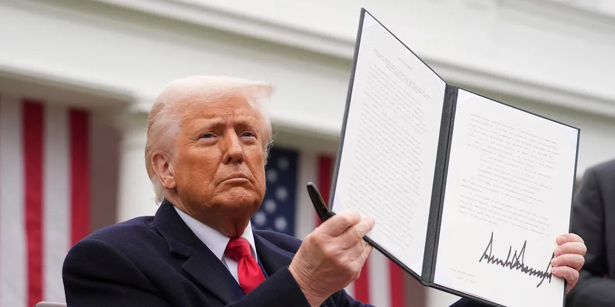 FT: USA og EU nærmer seg avtale om toll på 15 prosent