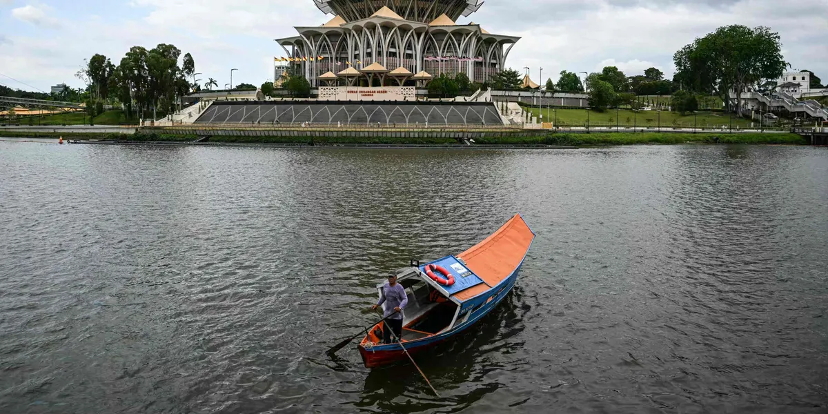 Petronas urged to prioritise talks with Petros over gas dispute