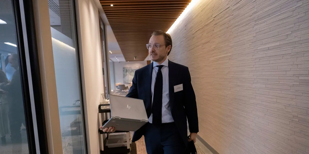 Fall i inntjeningen for DNB Carnegie – færre trengte forsikringer