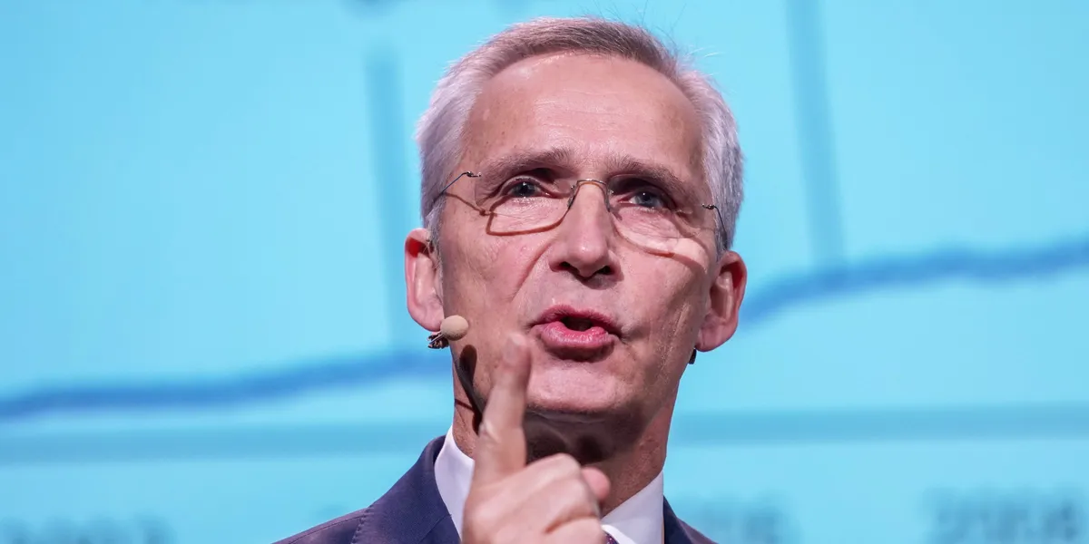 Stoltenberg peker på svenske og danske fond som mulige etiske modeller