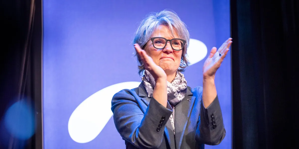 Telenor kjøper fibervirksomhet til seks milliarder kroner
