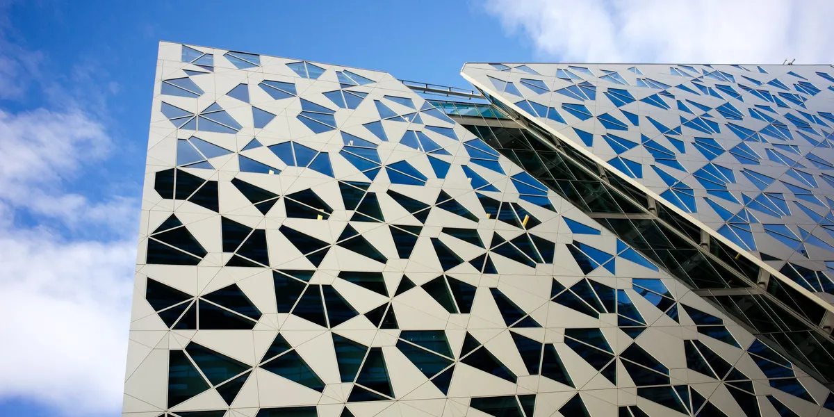 Peker på KI etter nedbemanninger blant konsulenter: – Trenger ikke like mange mennesker