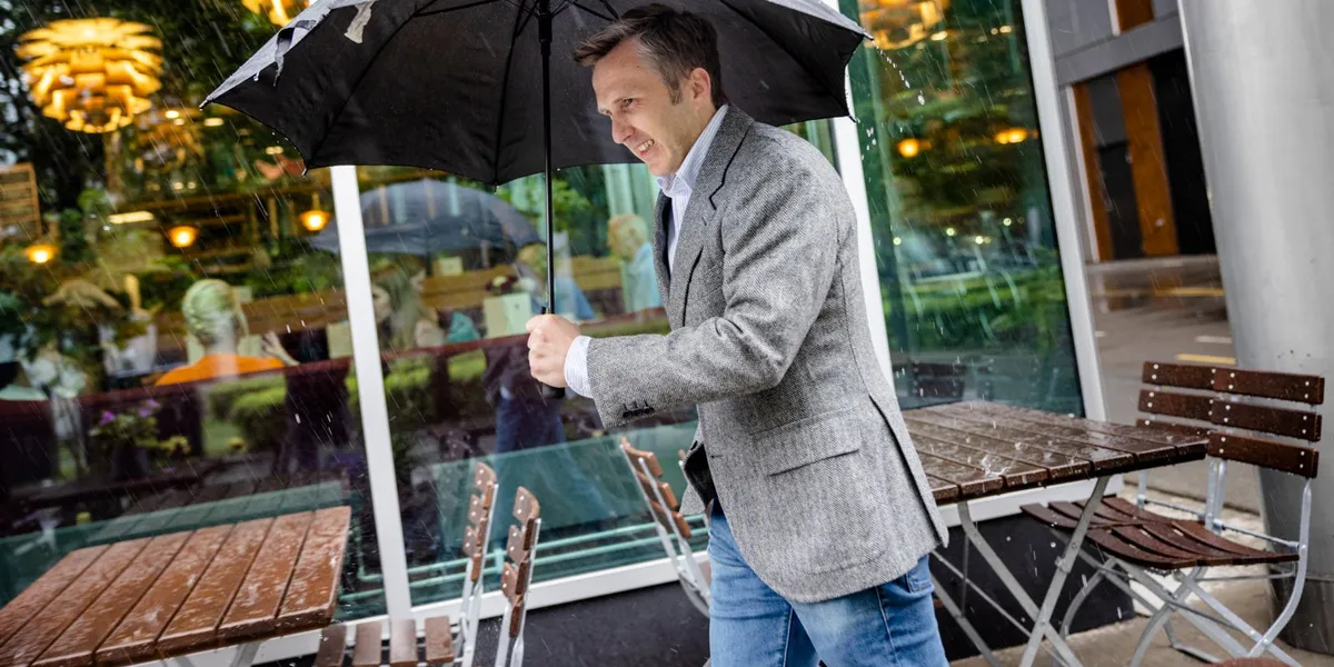 Soleklar ny høyrenterekord – utlendingene får «skylden»