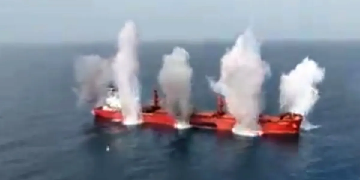 Video shows armed Houthis storming, then sinking Greek bulker