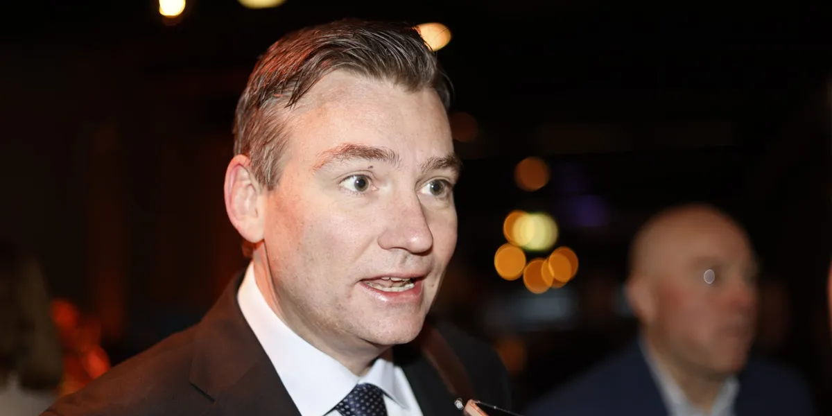 Asheim vil endre sykelønnsordningen - ber Høyre snu