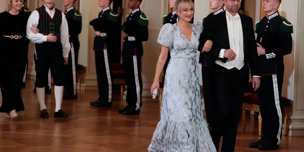 Nikolai Astrup beklaget etter Lorry-episode - hyttet med neven mot redaktør