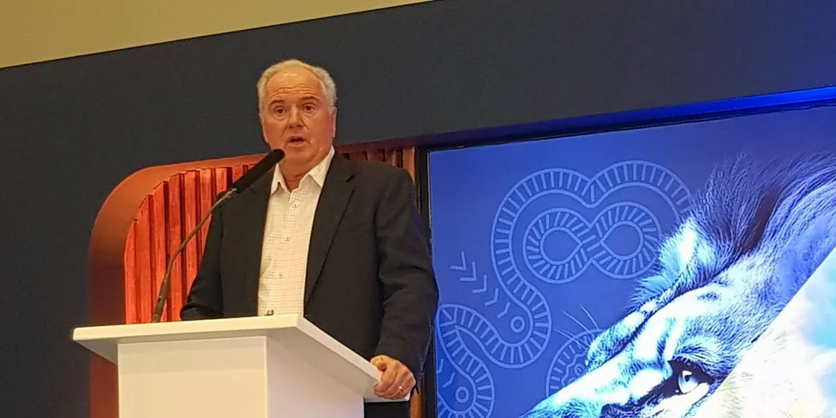 Namibia onshore exploration well hits oil shows in main target zone