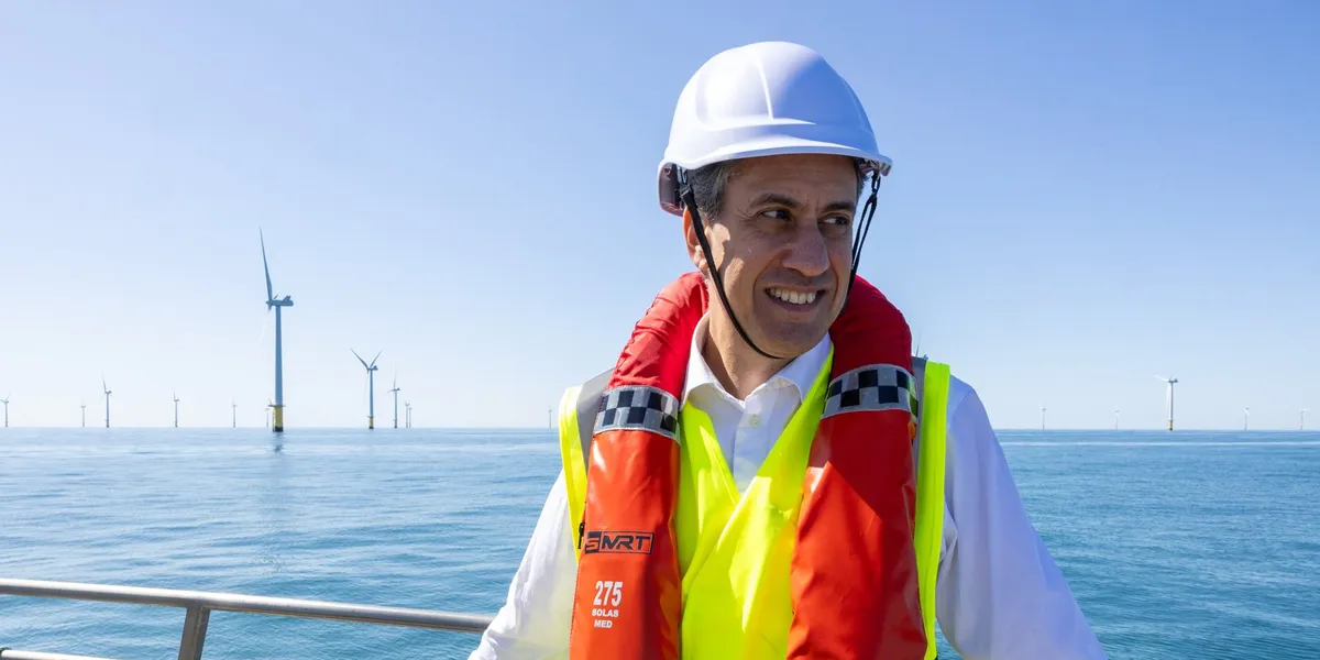 UK's Miliband warned: use offshore wind budget powers now or pay later