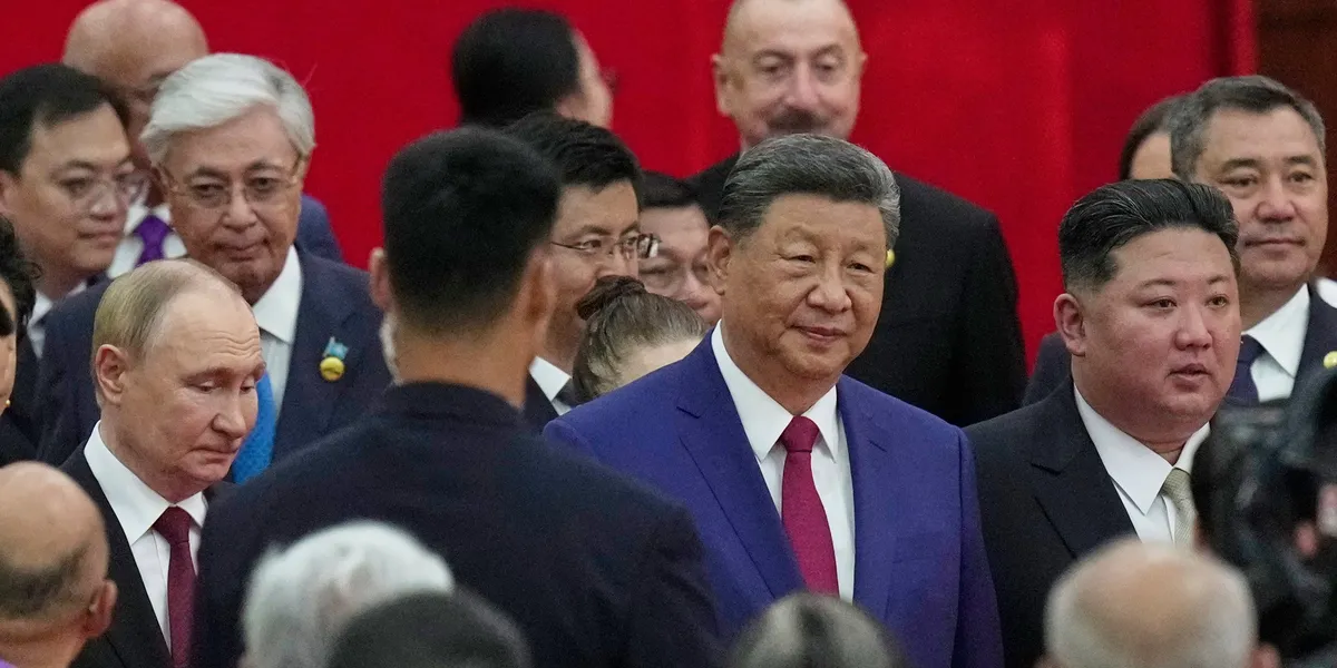 Stormaktsspill i Kina, vekst i Australia – krise i Thailand