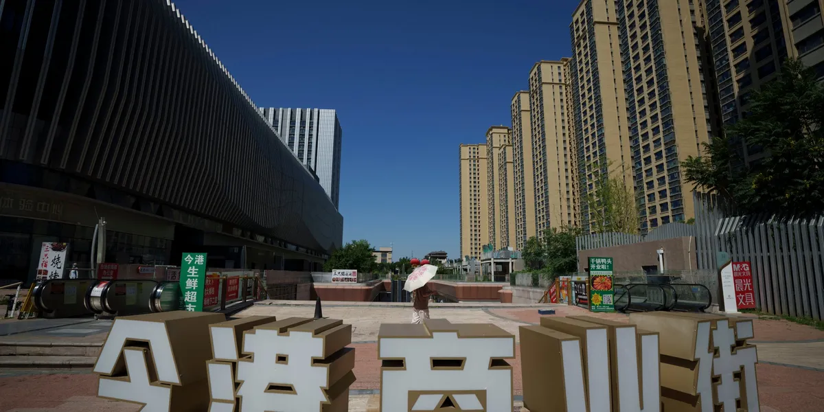 Asiatiske børser løftes til nye rekorder – Evergrande kastes ut av børsen etter gjeldskollaps