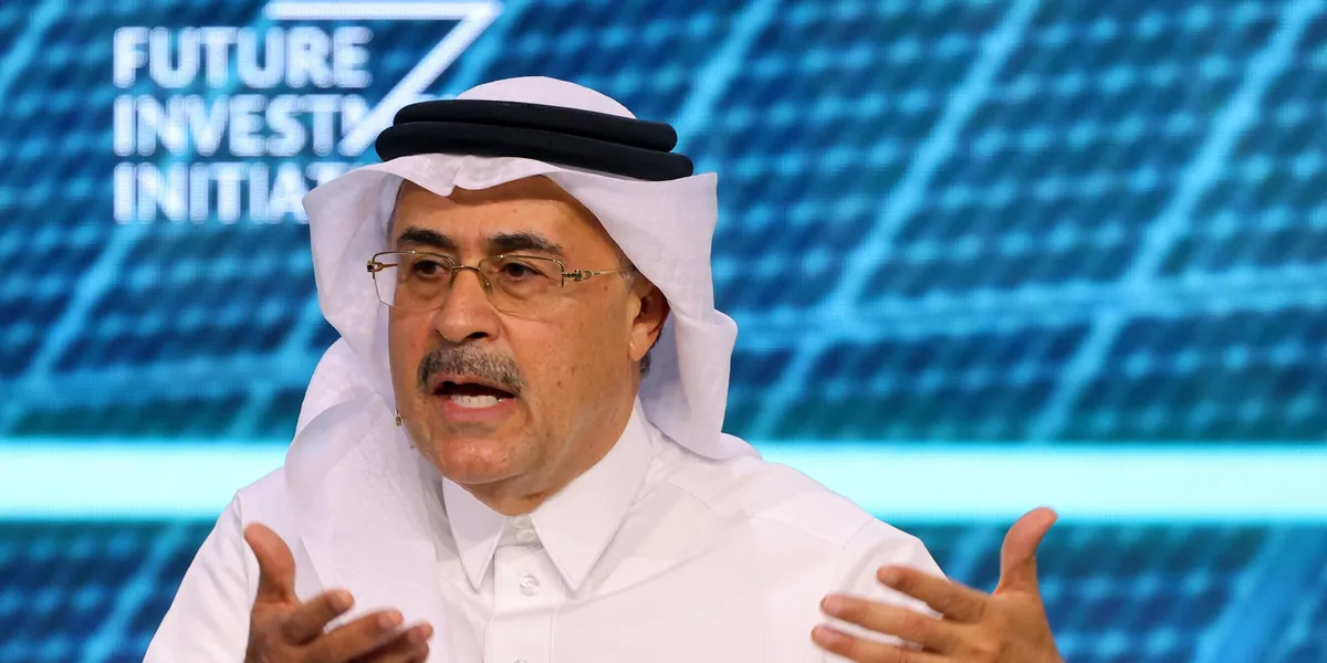 Two groups battle for prized deals on $10 billion-plus controversial Middle East project