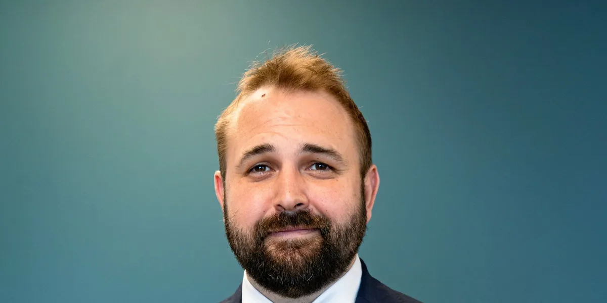 Rhino amends rig charter for well test on Namibia discovery