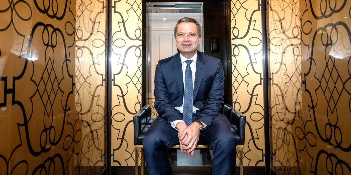 Investor laster opp i oljeaksje etter brått kursfall