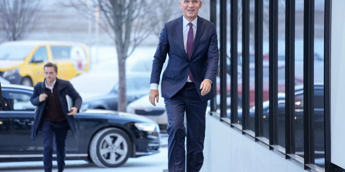 Finansminister Stoltenberg vil fortsette å kjempe for tollfrihet: – Vi er uenig med EUs tolkning