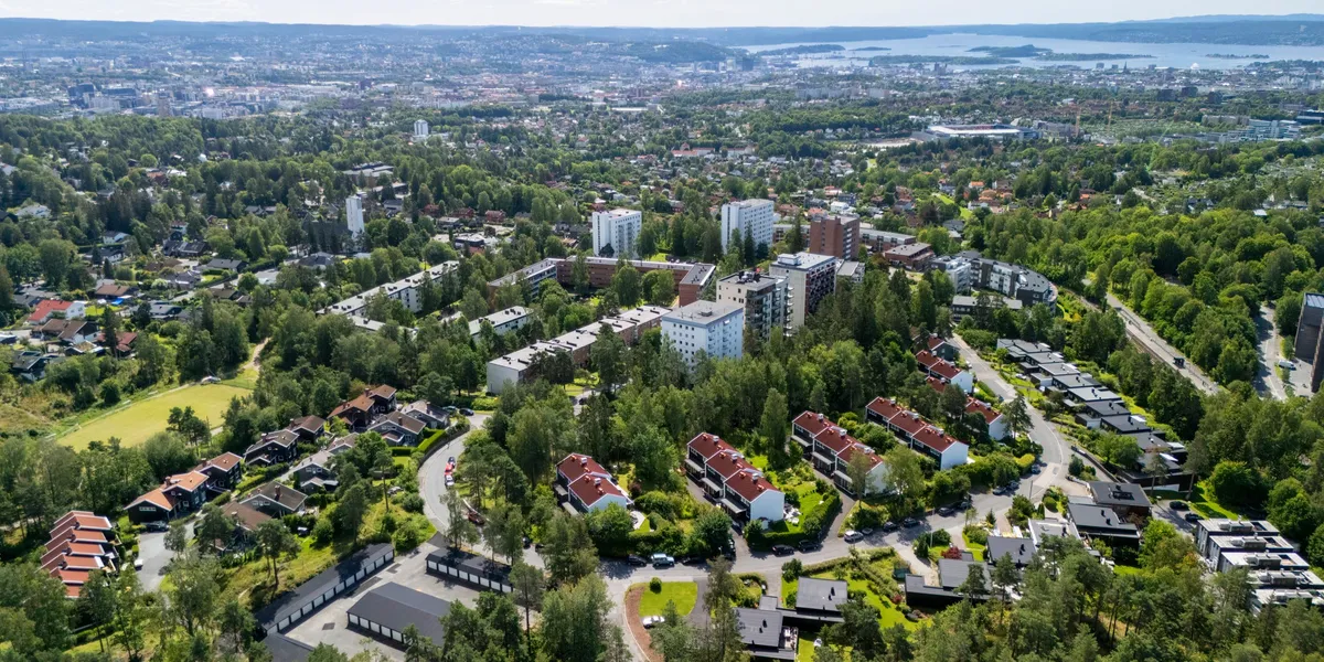 Har aldri sett flere Oslo-boliger til salgs: – Regnestykket går ikke opp