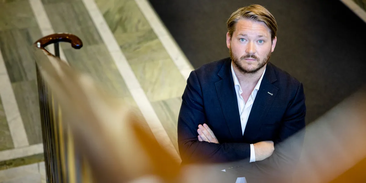 Analysesjef mener Telenor er priset over 12 milliarder kroner for høyt