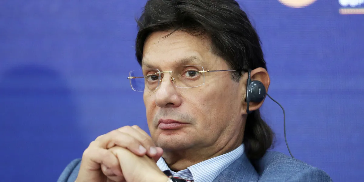 Key Lukoil shareholder sells entire stake back to company - report