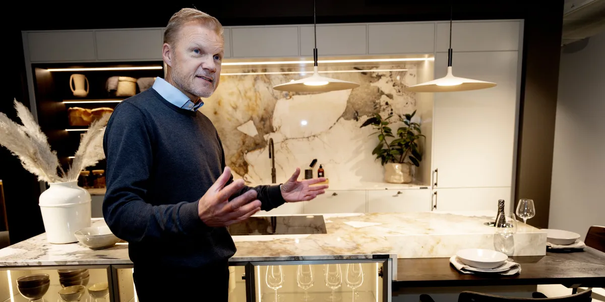 Kjøkkenprodusenter rammes av boligbrems: – Det er en tøff reise