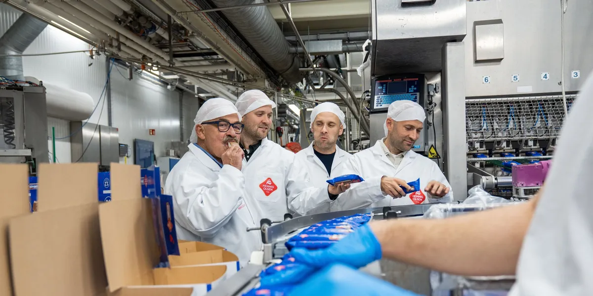 Fjerde generasjon overtar Hennig-Olsen: – Det viktigste er alltid å ha is i magen