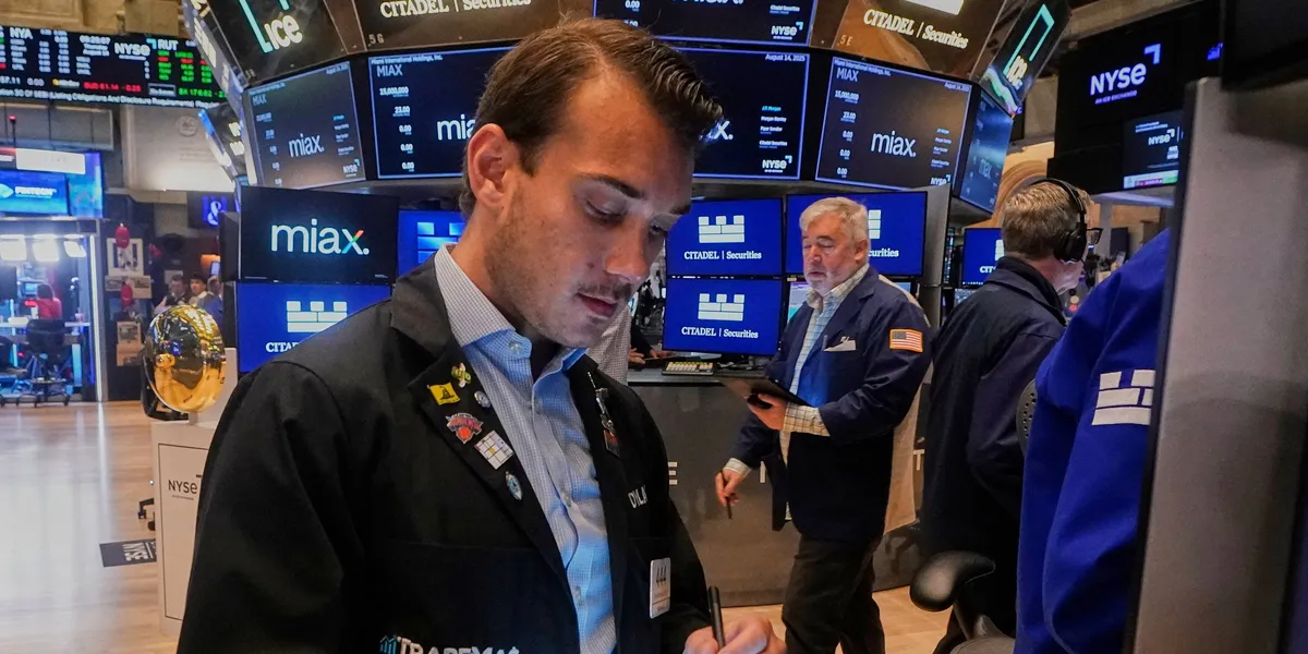 Forsikringsaksje bykser etter Buffett-inntog