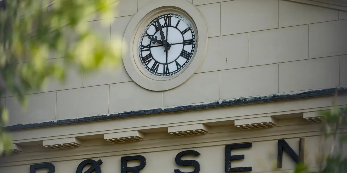 Oslo Børs stiger svakt – Vend faller etter nedgradering