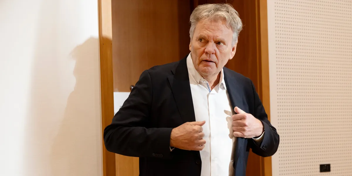 Røkke-motstander Stig Remøy i retten: – Det hele var jo vanvittig