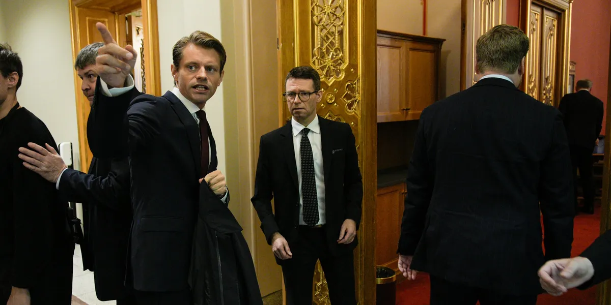 Åpner møtet på Stortinget - Stoltenberg skal redegjøre om Oljefondets retningslinjer