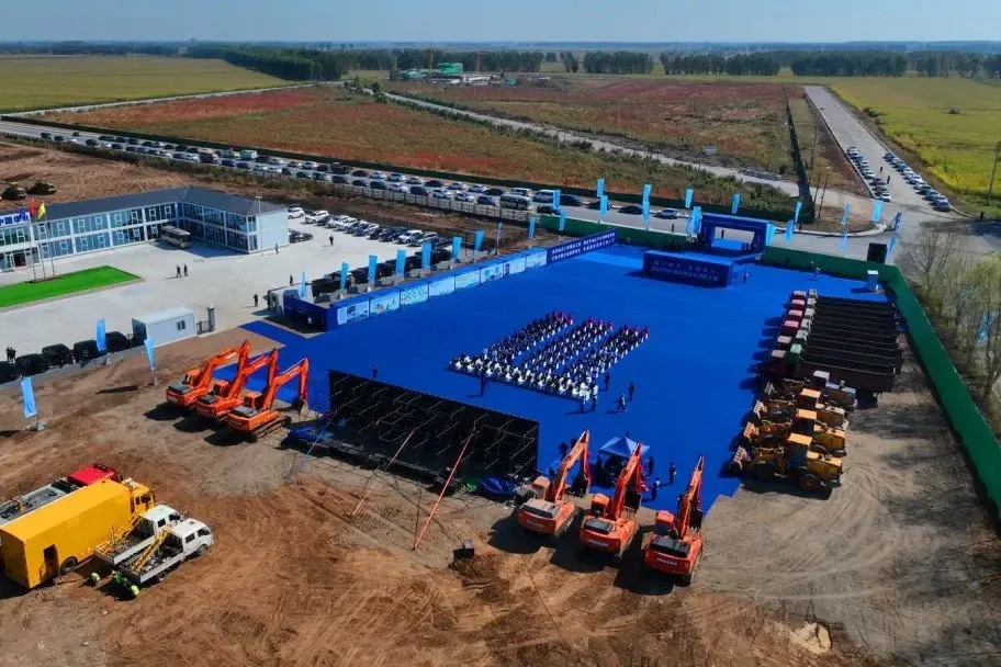 The construction site of Huadian's 295MW green hydrogen-based methanol project.