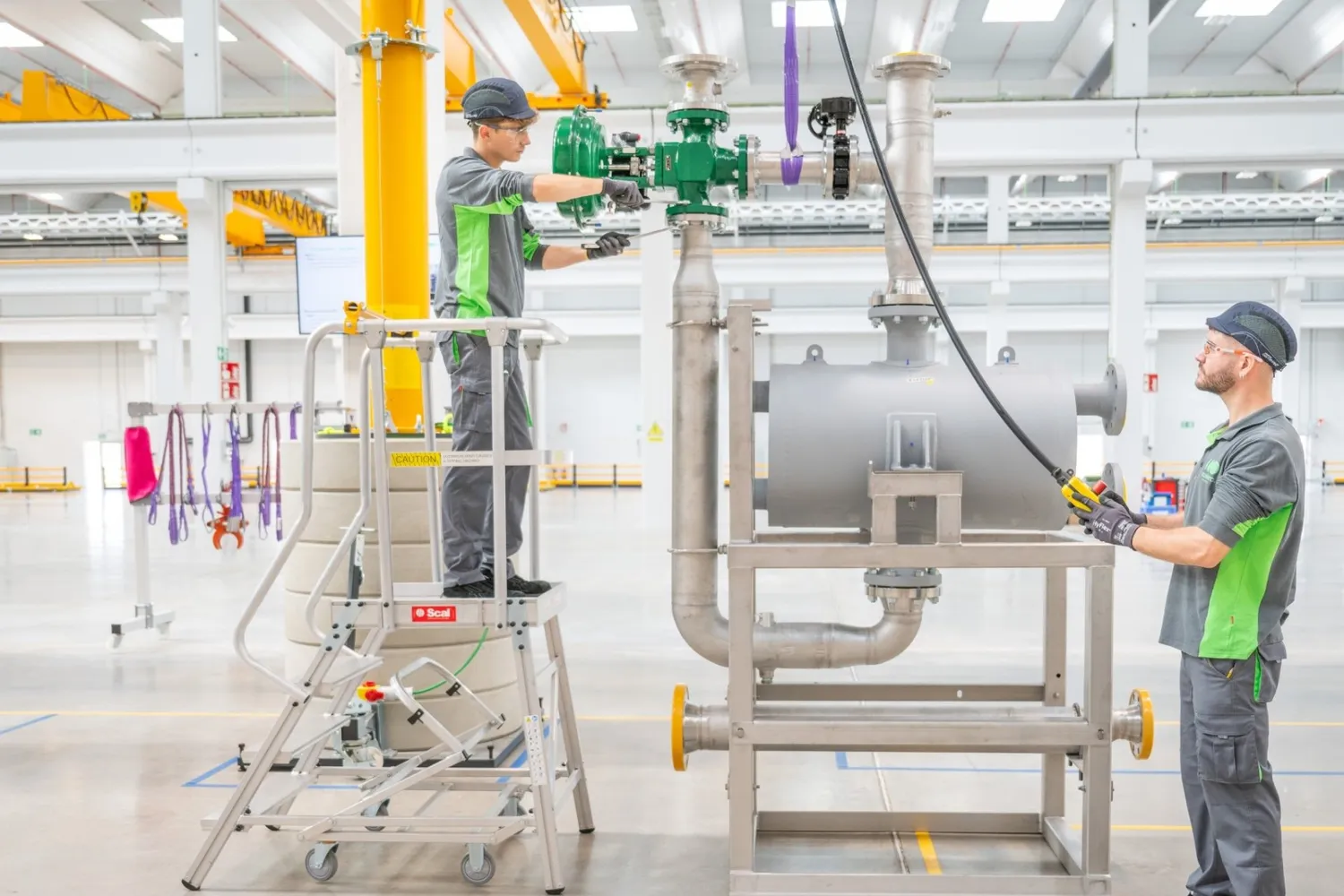 Employees at the Guadalajara electrolyser factory