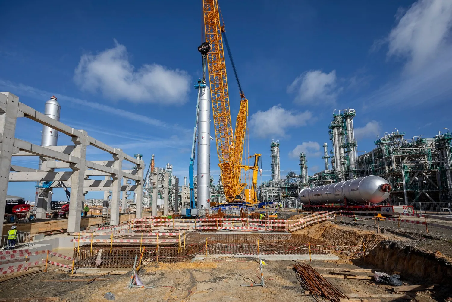 Construction of the energy transition projects at Galp's Sines refinery