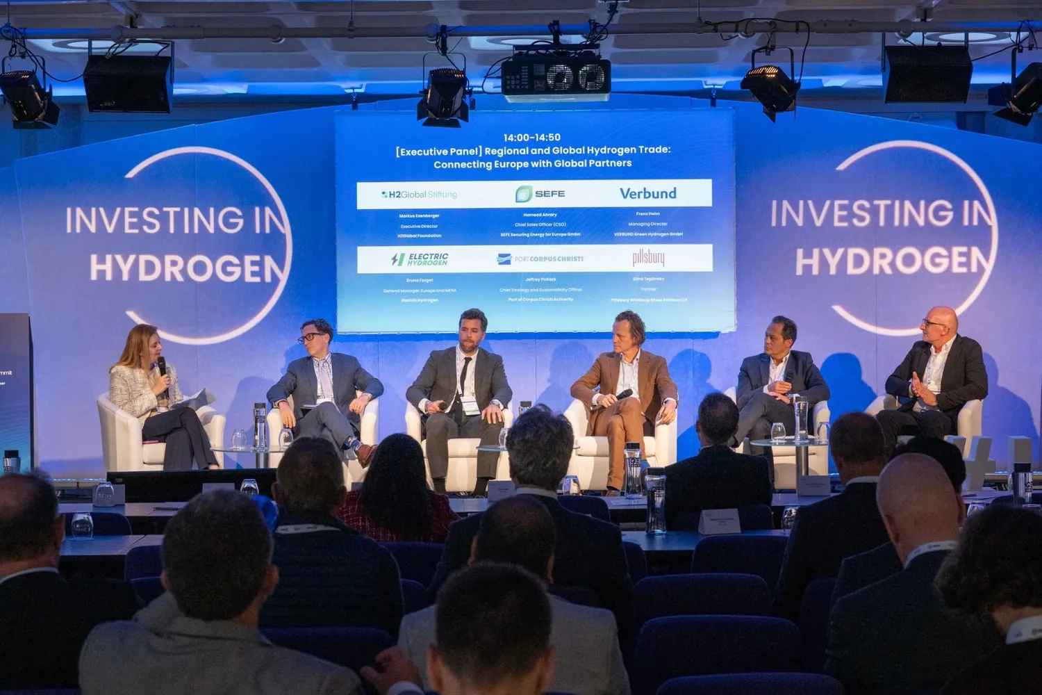 A panel discussion on regional and global hydrogen trade at the Investing in Hydrogen 2025 conference in London.